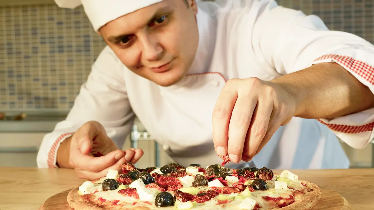 Pizza Maker Jobs in Italy | Restaurant & Pizzeria Hiring